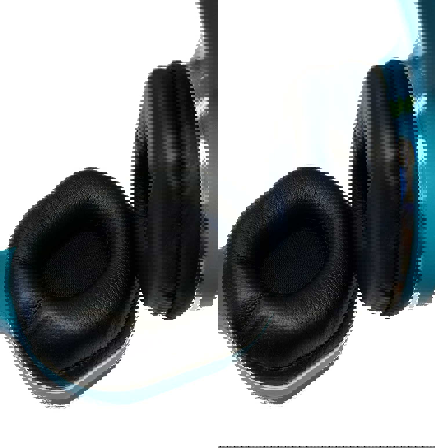 Affordable Teal Headphones with Premium Sound