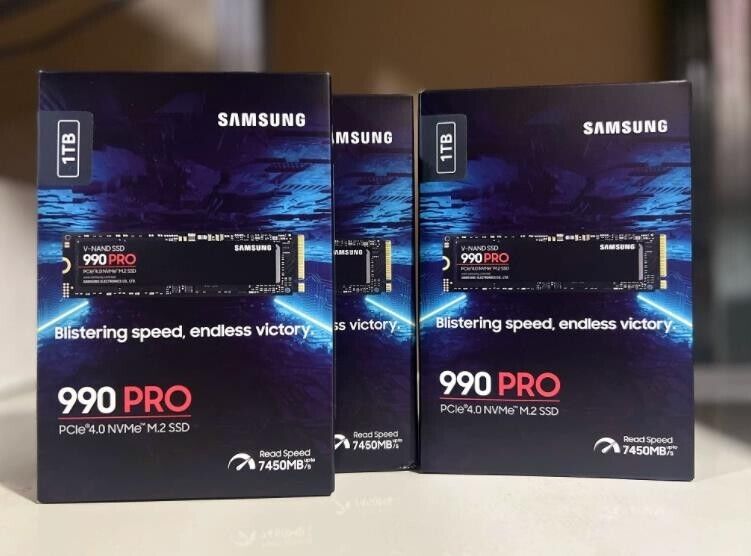 Samsung 990 PRO SSD 2TB PCIe 4.0 NVMe M.2 High-Speed Internal SSD