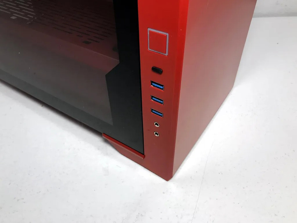 Maingear Vybe RGB Tempered Glass ATX Gaming Case - Premium Performance and Style