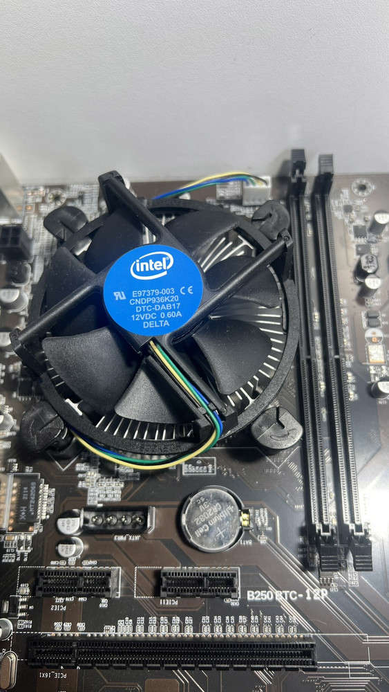 B250 BTC-12P Mining Rig Bundle with Optimized CPU and Efficient Cooler