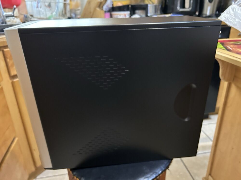 Stylish and Secure Sleeper Computer Case