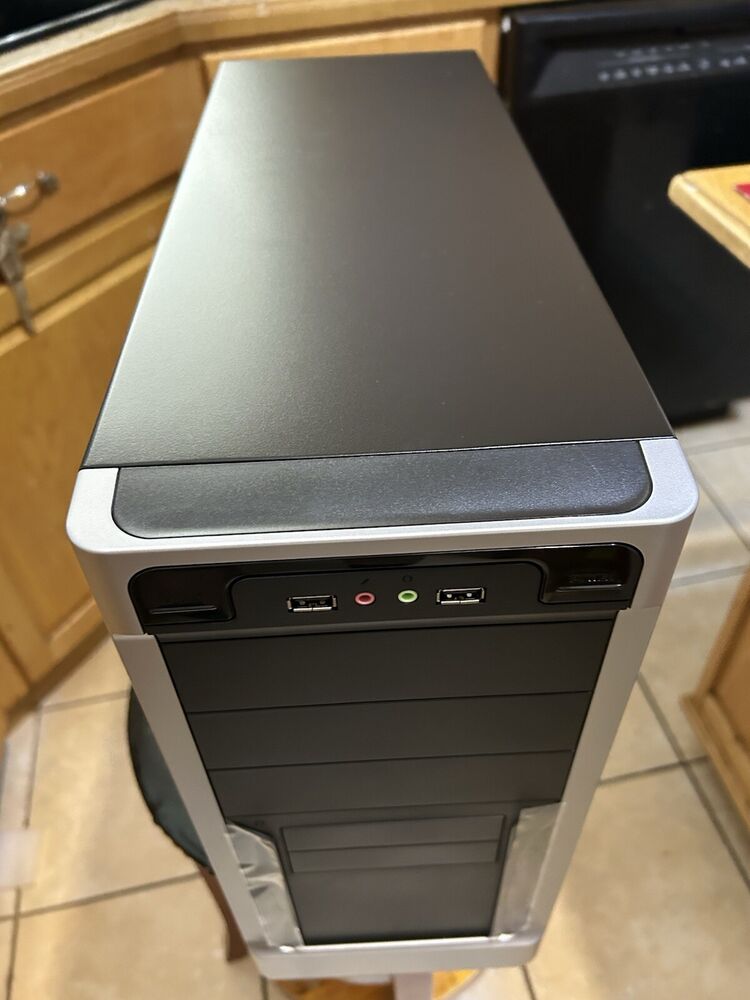 Stylish and Secure Sleeper Computer Case