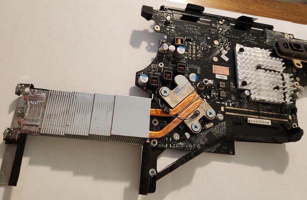 Apple iMac A1224 Logic Board with CPU, IO Panel, Heatsink