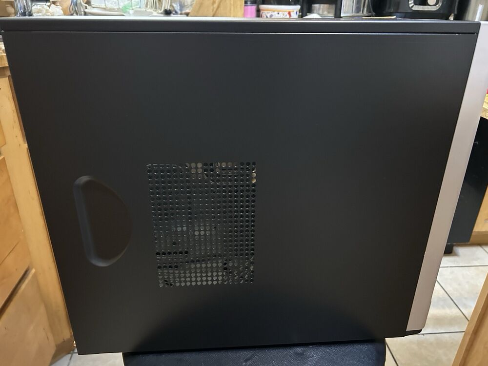Stylish and Secure Sleeper Computer Case