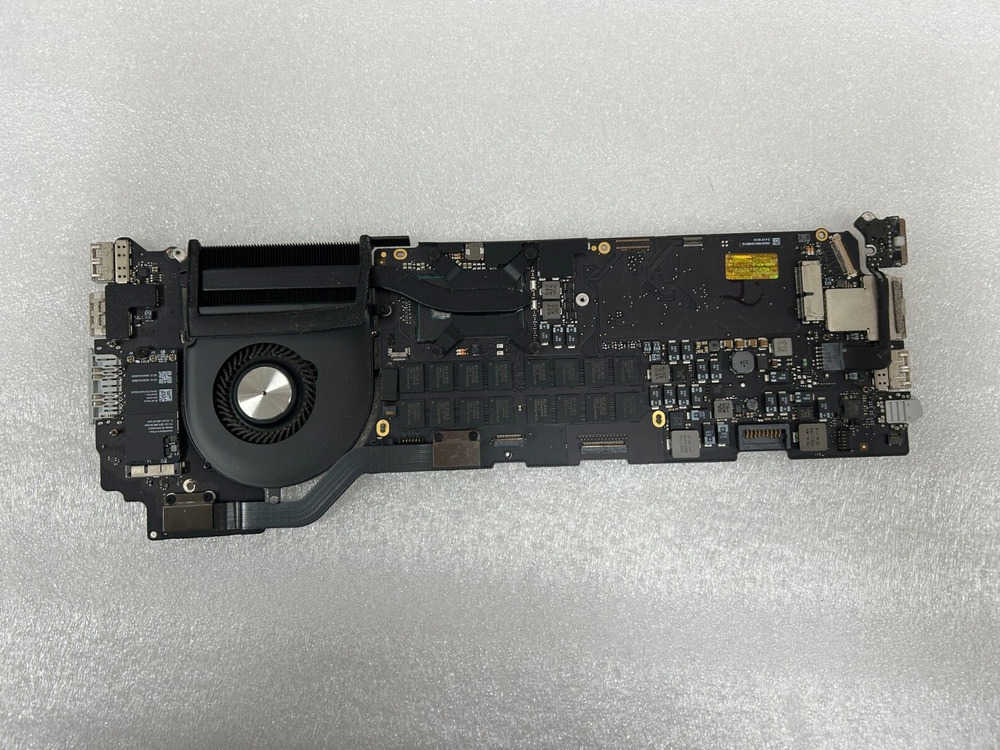 Apple MacBook Pro 13" A1502 Logic Board 2013/2014 with 2.4GHz i5, 8GB RAM