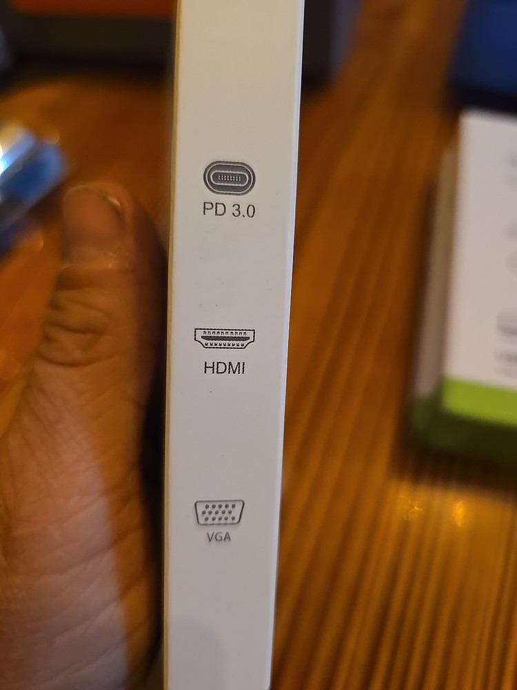 8-in-1 USB-C Hub with Multi-Display and Peripheral Connectivity