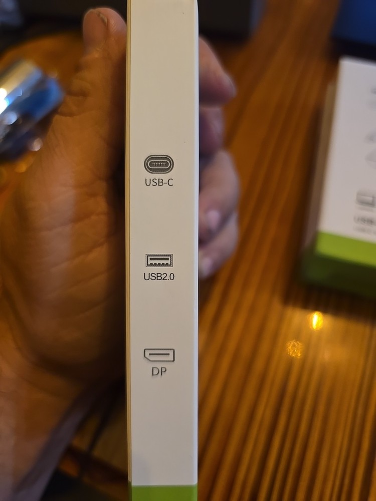 8-in-1 USB-C Hub with Multi-Display and Peripheral Connectivity