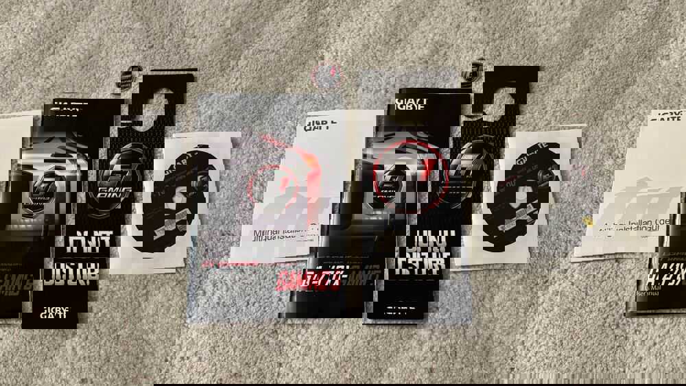 GIGABYTE GA-Z170X-GAMING 5 Motherboard with Intel G3900 CPU Bundle