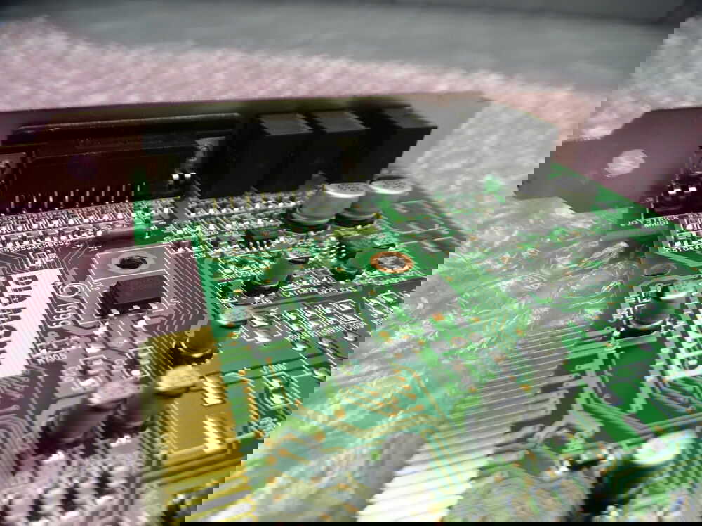 Enhanced Audio Quality with Diamond Multimedia Sonic Impact PCI Sound Card S100