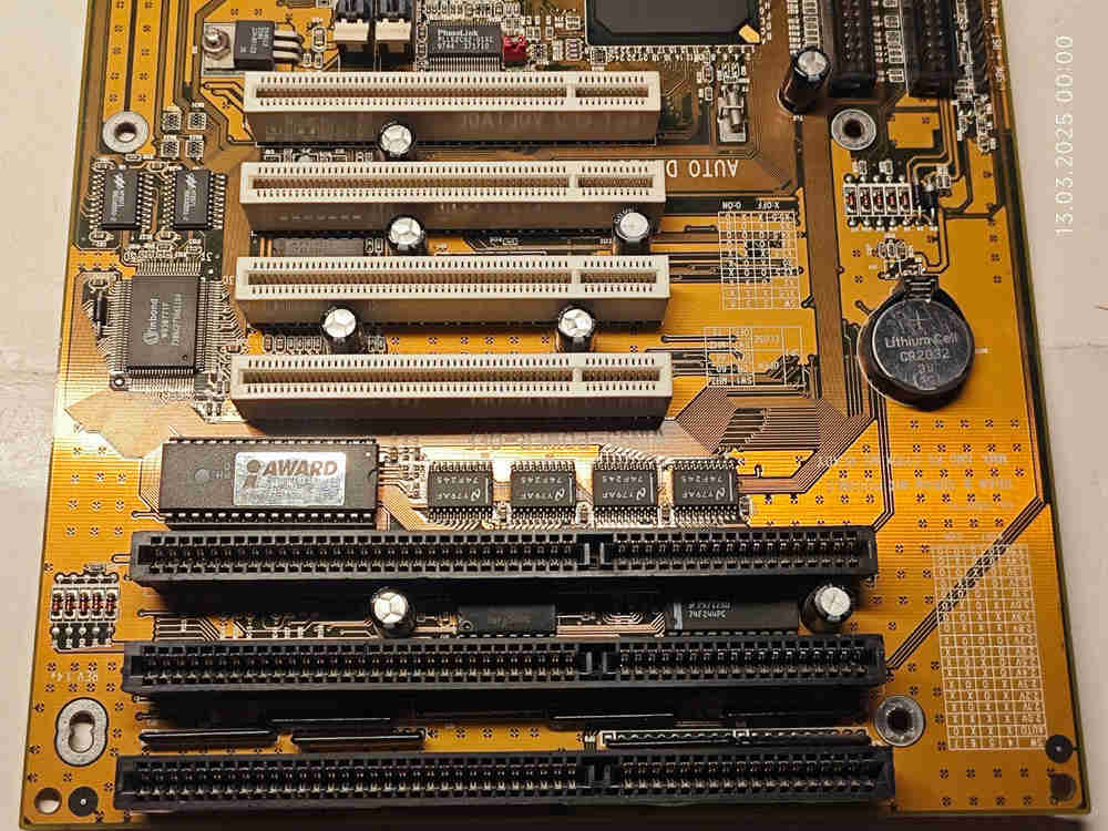 Vintage Gigabyte GA-586STX2 Motherboard Kit with CPU and RAM
