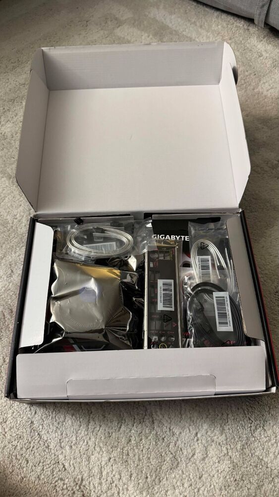 GIGABYTE GA-Z170X-GAMING 5 Motherboard with Intel G3900 CPU Bundle