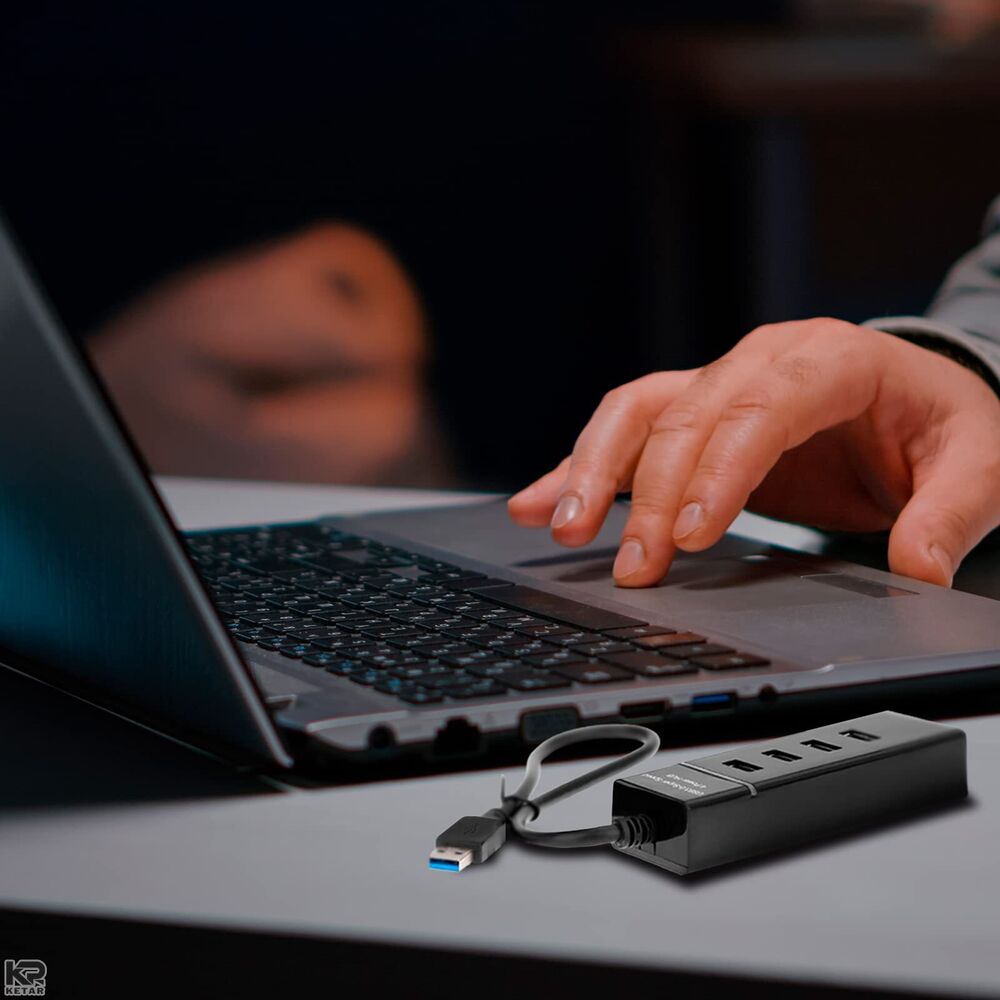 4-Port High-Speed USB 3.0 Hub for Enhanced Connectivity