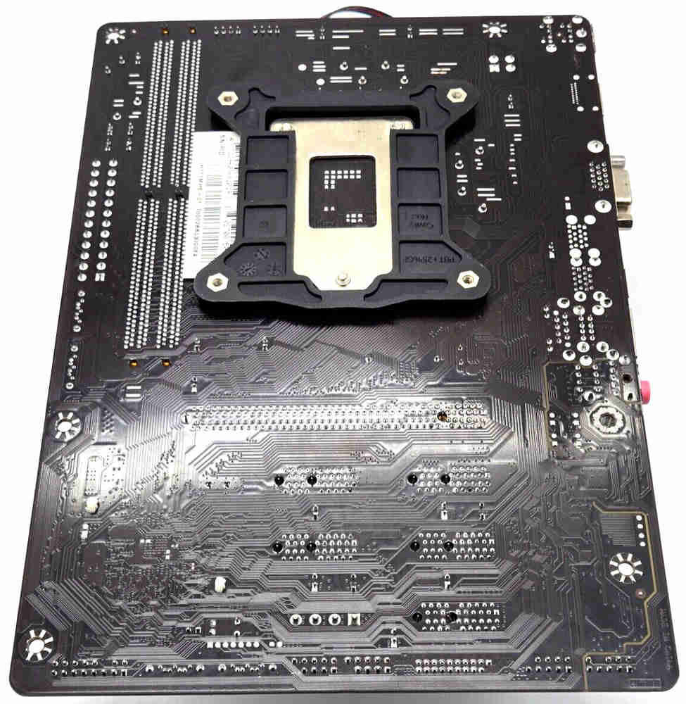 BIOSTAR H110M-BTC Motherboard Bundle with Intel i7-7700 and 8GB DDR4 RAM - Enhanced Performance