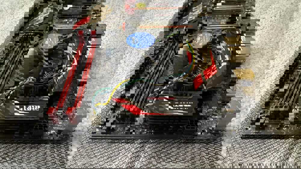 GIGABYTE GA-Z170X-GAMING 5 Motherboard with Intel G3900 CPU Bundle