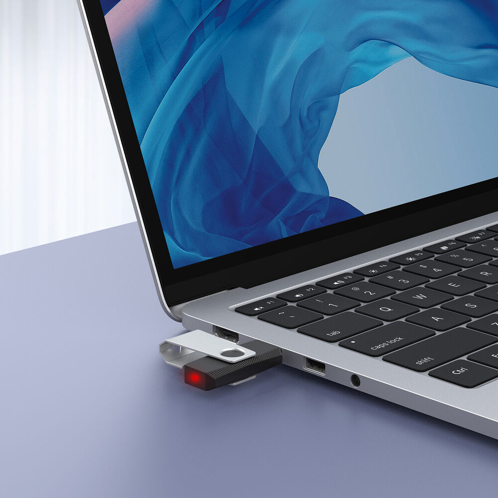 Enhanced Performance USB 2.0 Flash Drive - Versatile Storage Solutions