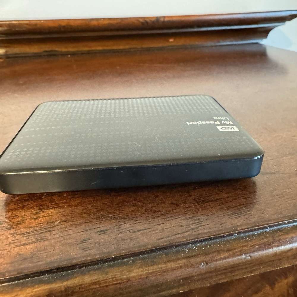 Western Digital WD My Passport Ultra - 1TB Portable External Hard Drive