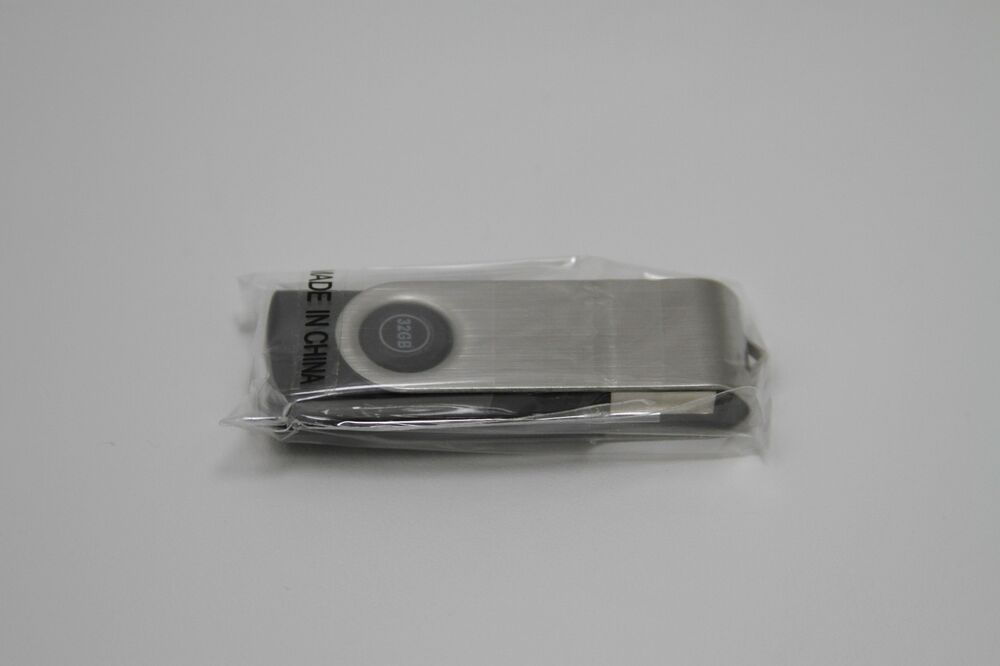 32GB High-Speed USB Flash Drive - Perfect for Media Storage