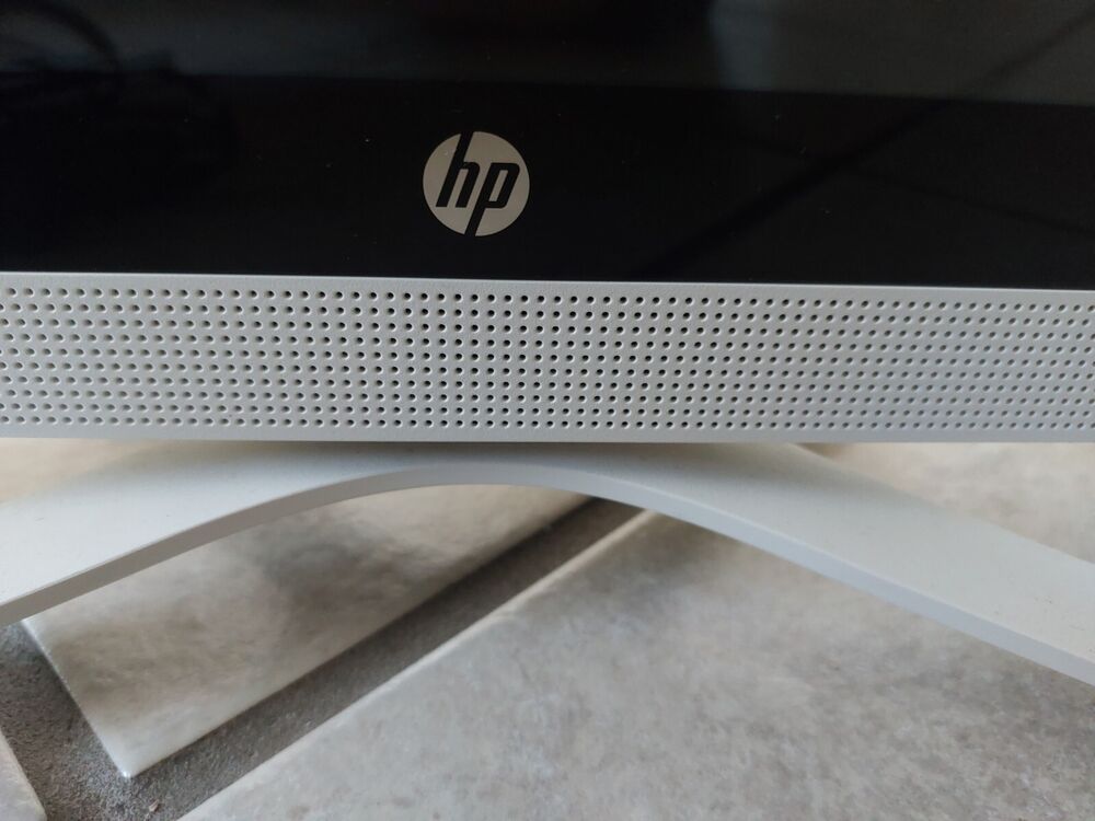 HP All-in-One 24” G237C Desktop PC with AMD A8-7410 Processor