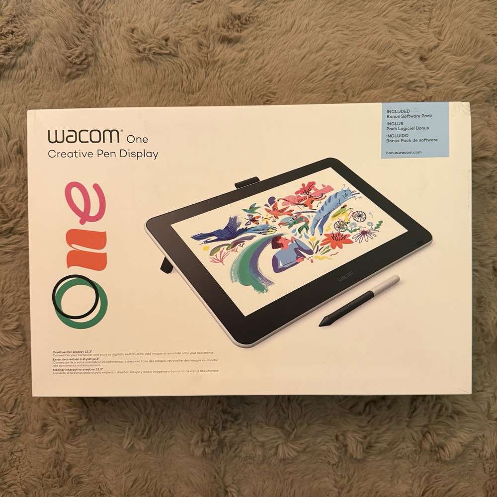 Wacom One 13.3” Digital Drawing Tablet | DTC133 - Artistic Precision and Comfort