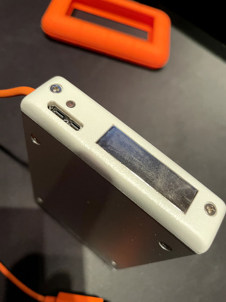 LaCie Rugged LRD0TU1 Thunderbolt 2 & USB External Hard Drive - High-Performance, Durable Storage