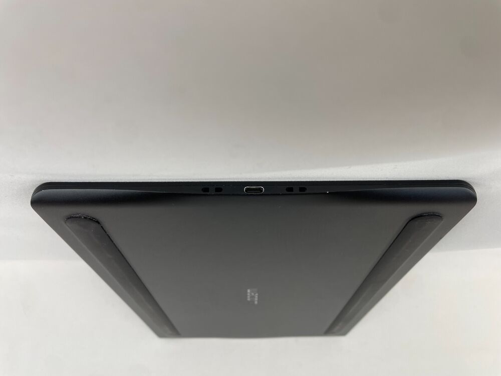 Wacom Intuos Pro PTH-660 - Professional Graphic Tablet for Artists