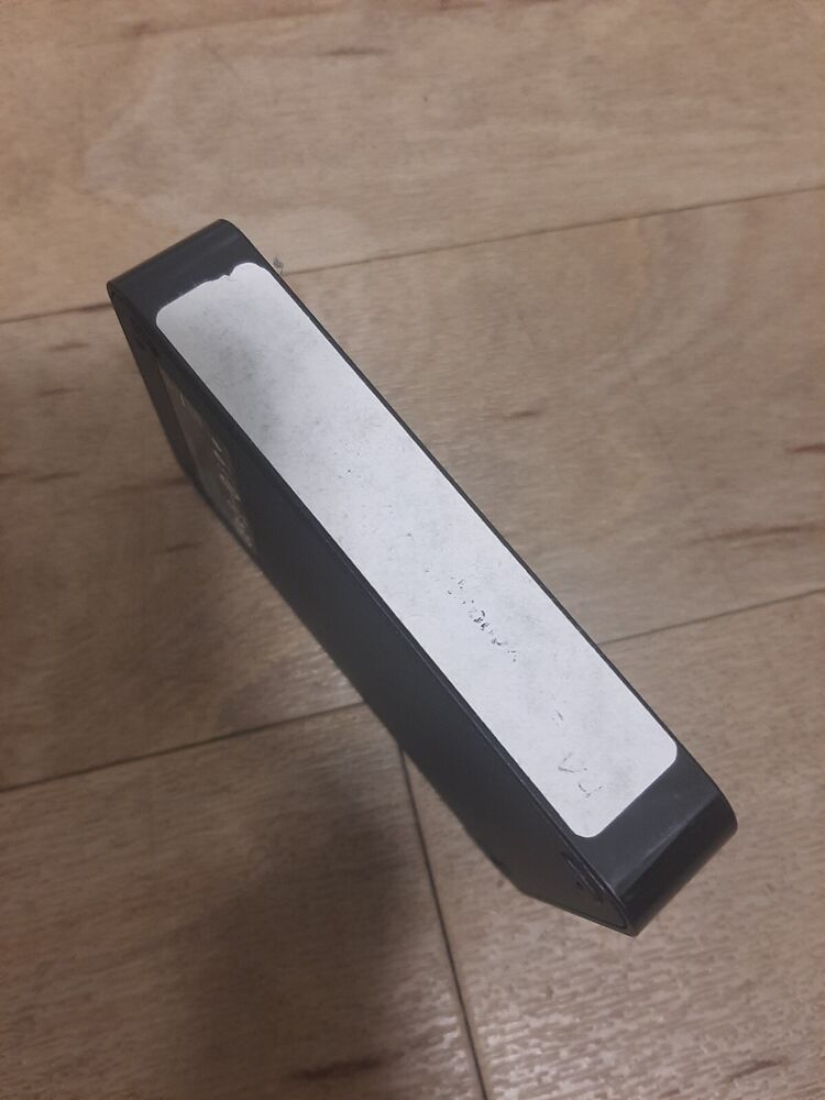 1TB Western Digital Elements Portable Hard Drive - Sleek Storage Solution