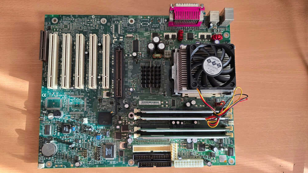 Intel D850GB Motherboard with Pentium 4 and 384MB RDRAM - Enhanced Performance
