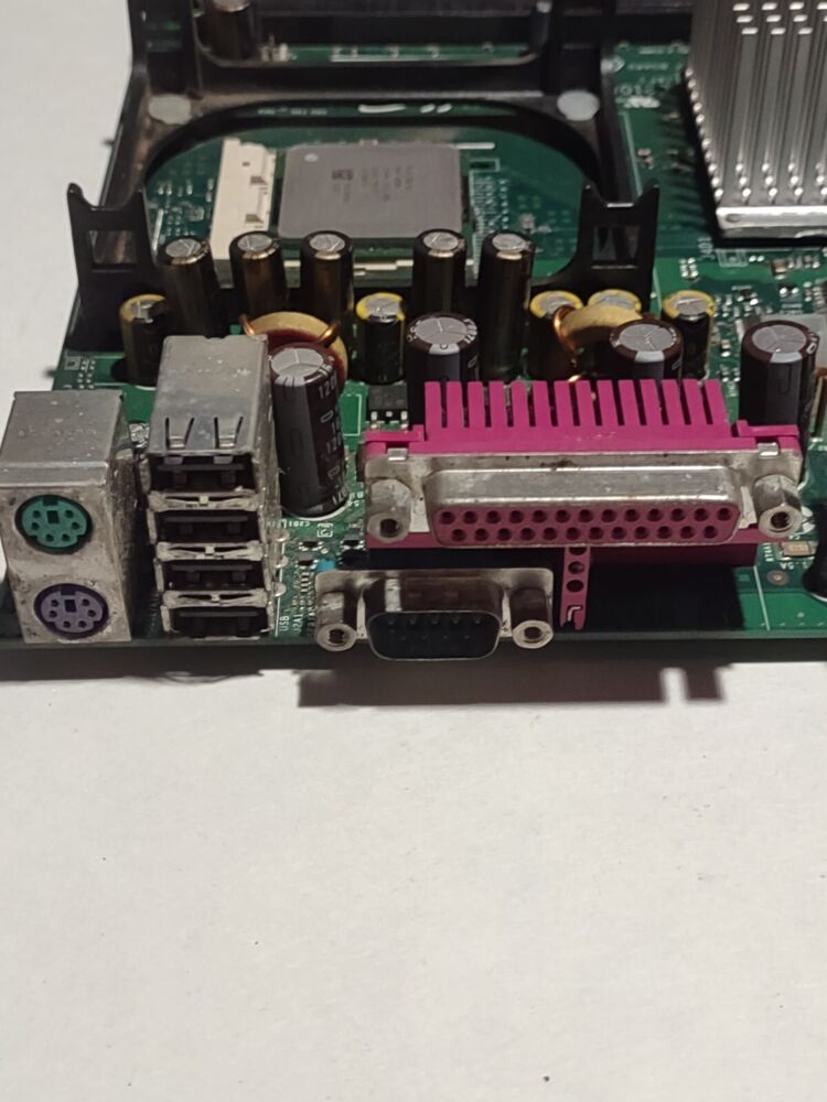 Intel 875PBZ Motherboard for Enhanced Vintage Gaming Performance