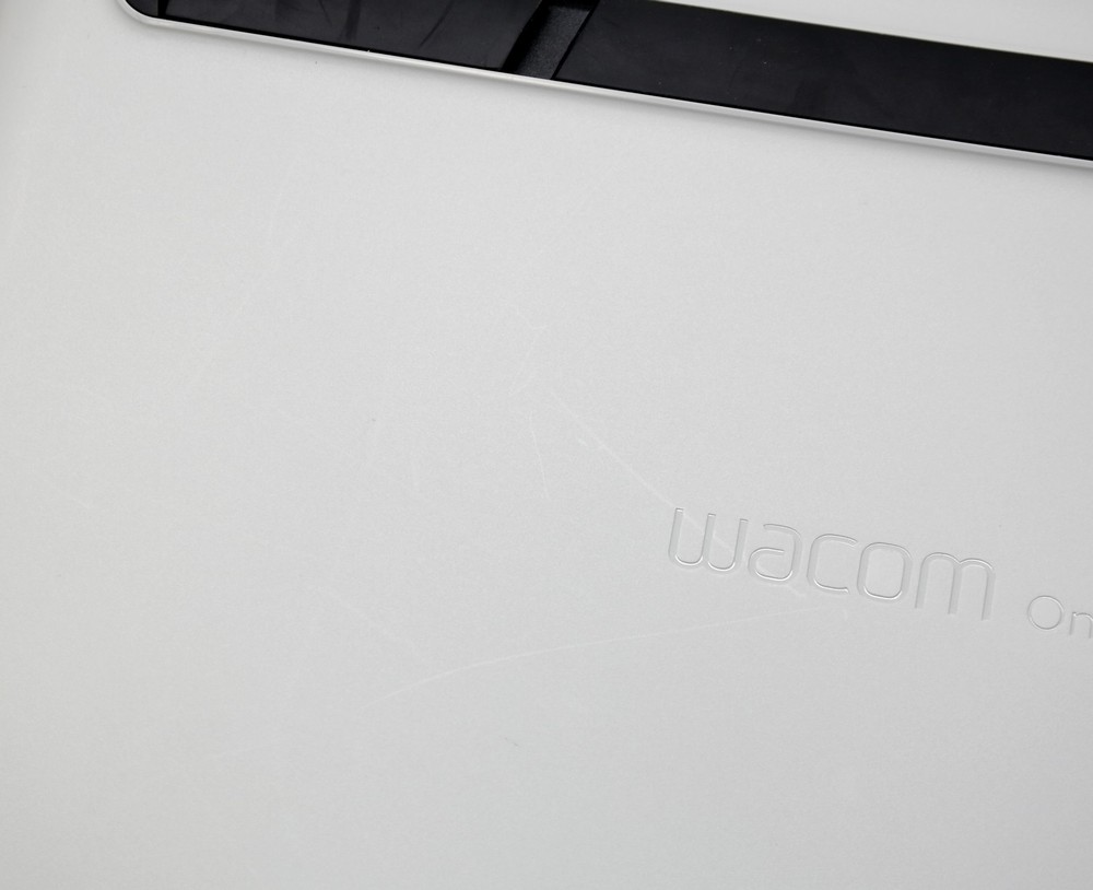 Wacom One DTC133W0A 13.3" Digital Drawing Tablet - Premium Art Experience