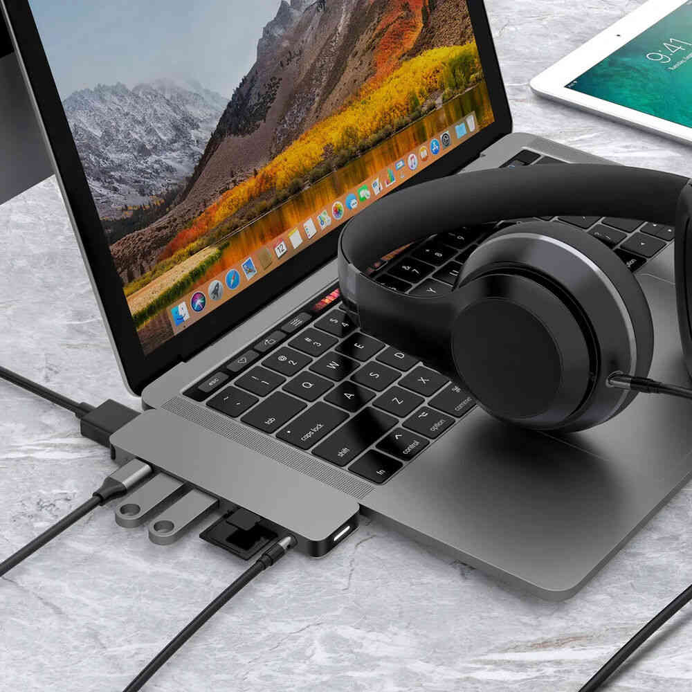 HyperDrive Solo 7-in-1 USB-C Hub - Space Gray