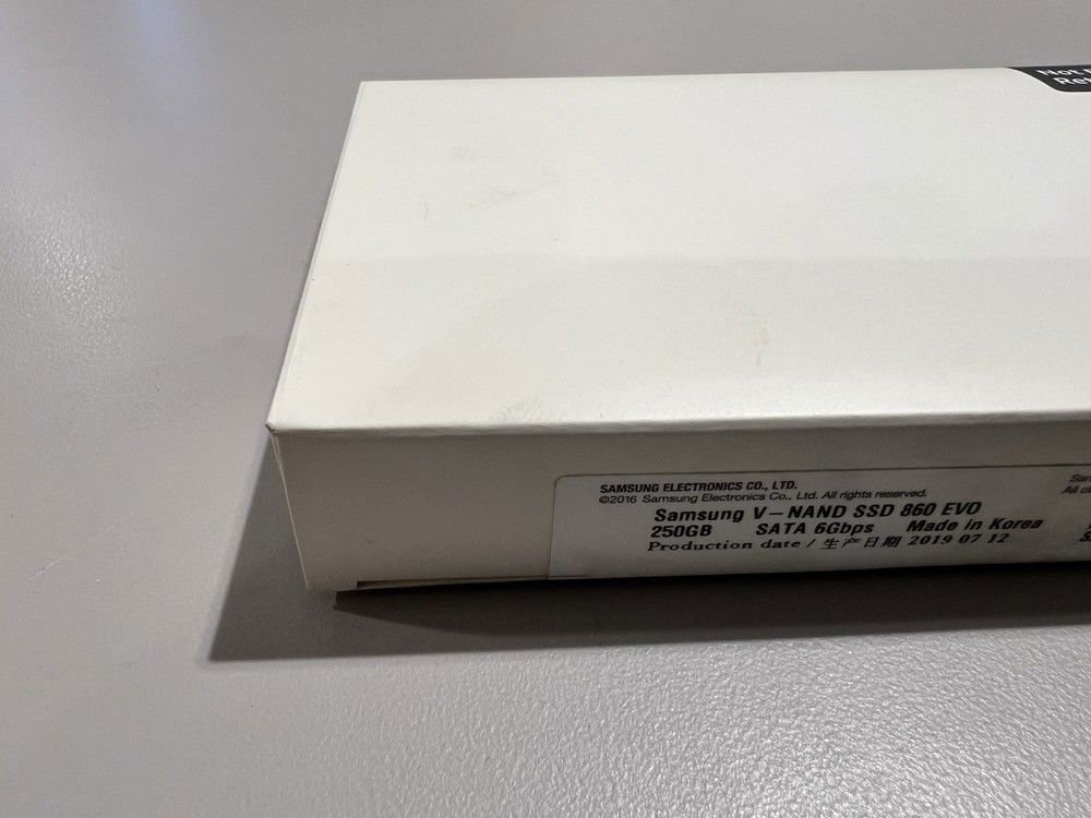 Samsung 860 EVO 250GB SSD - Bulk Lot of 10, High-Performance Internal Drives
