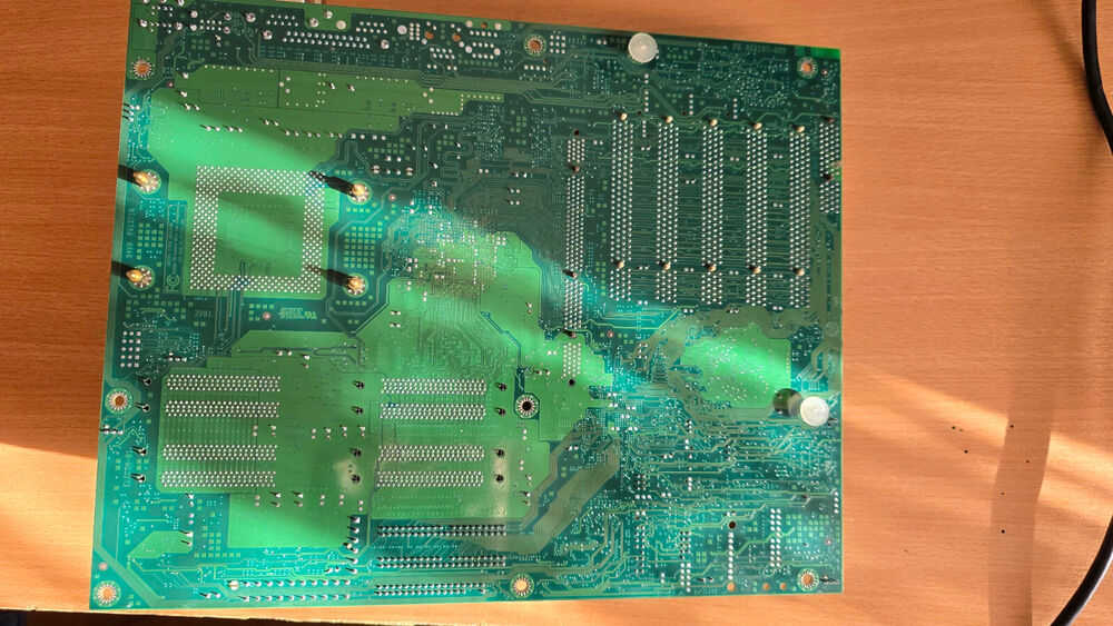 Intel D850GB Motherboard with Pentium 4 and 384MB RDRAM - Enhanced Performance