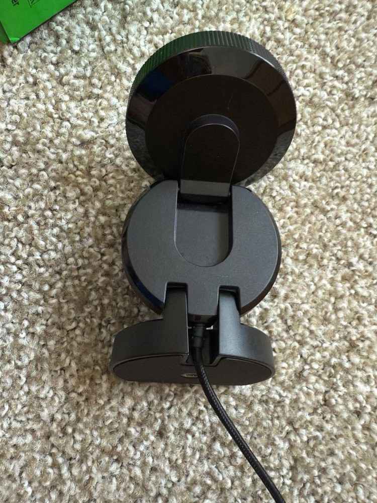 Razer Kiyo Pro Streaming Webcam - High-Quality, Open Box Deal