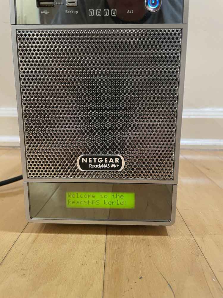 Netgear ReadyNAS RND4410 v3 Bay Desktop Network Storage with Drive Trays