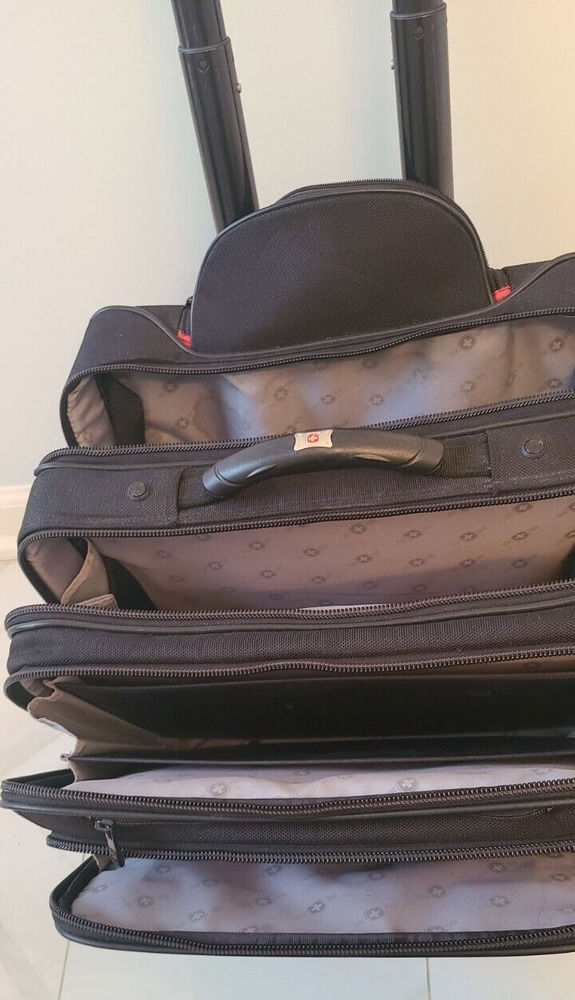Swiss Gear Wenger Large Rolling Laptop Business Briefcase