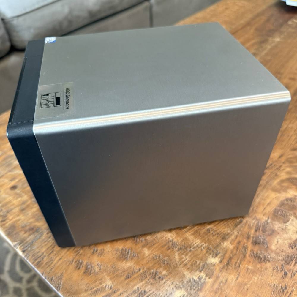 QNAP TS-459 PRO II NAS Storage System
