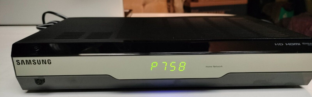 Samsung HD Model SMT-H3362 Home Network Digital Set-Top Box with HDMI/USB