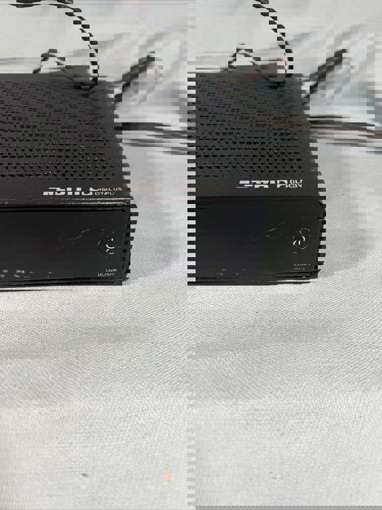 Arris Set Top Box Model DCX3200/A0071/033 D4