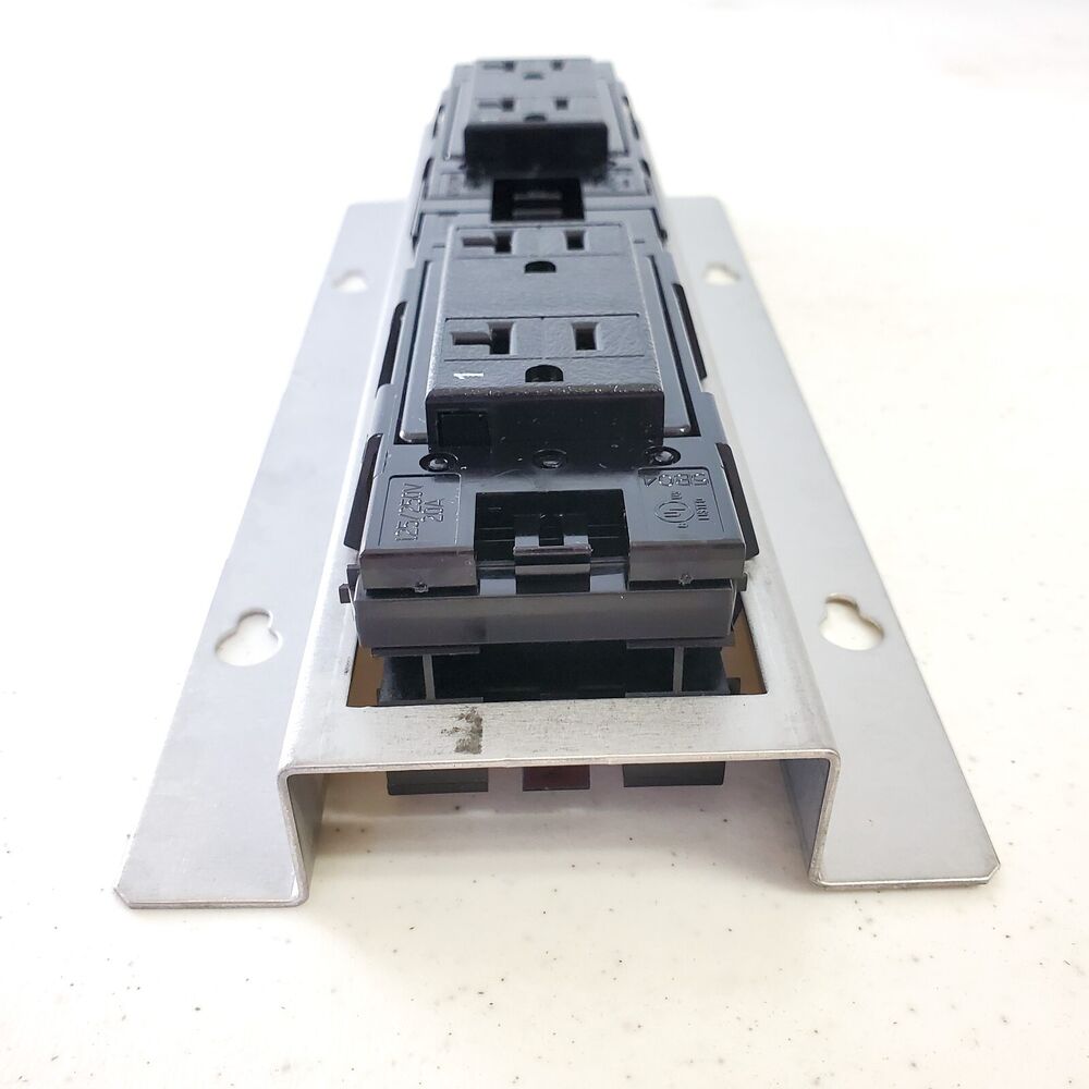 Commscope 1479220-1 Dual Duplex Power Strip Assembly