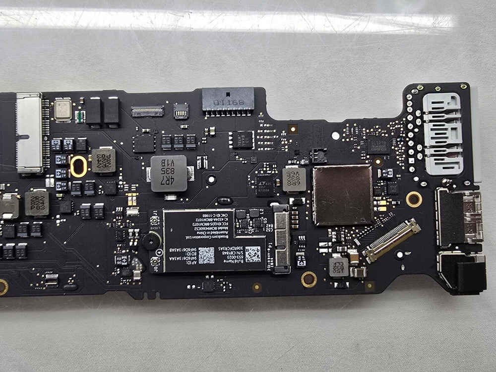 2015 MacBook Air 13 A1466 Logic Board with i7 Processor