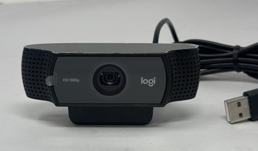 Logitech Pro 1080p Stream Webcam - High-Quality Video for Streaming and Conferencing