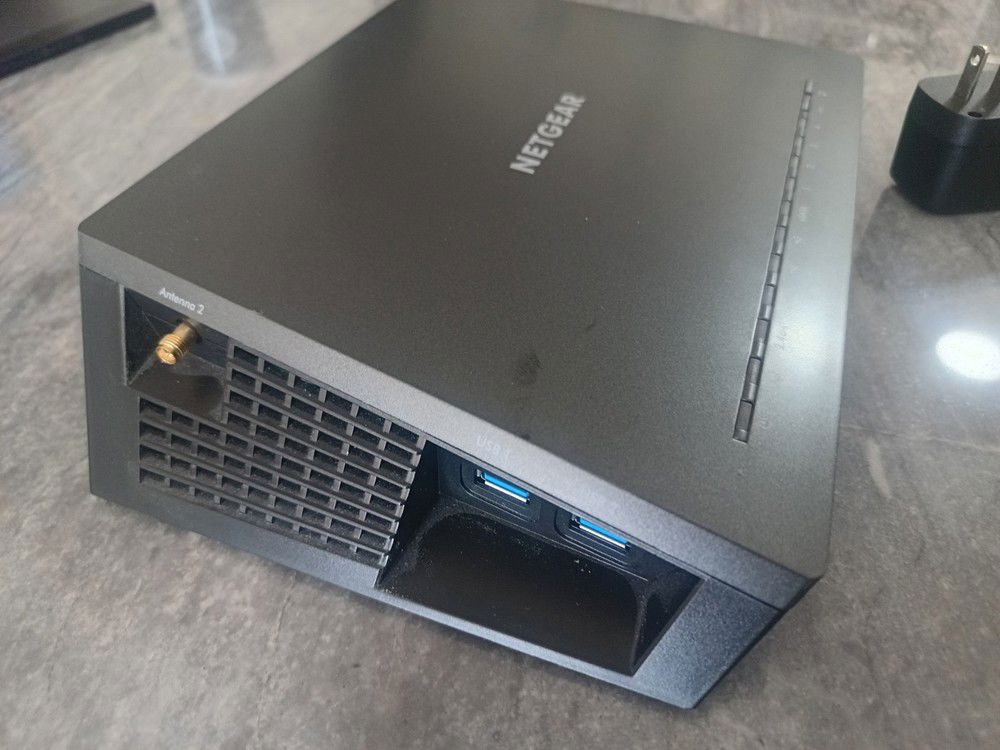 NETGEAR R7800-100NAS Nighthawk X4S Smart WiFi Router - 2600 Mbps