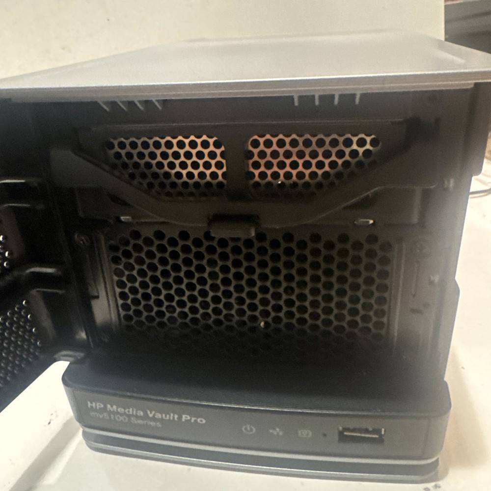 HP Media Vault MV5100 (GX667AA) - No Power Cord