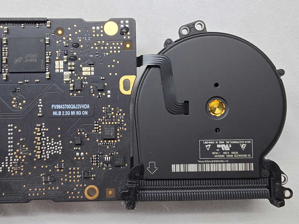 2015 MacBook Air 13 A1466 Logic Board with i7 Processor