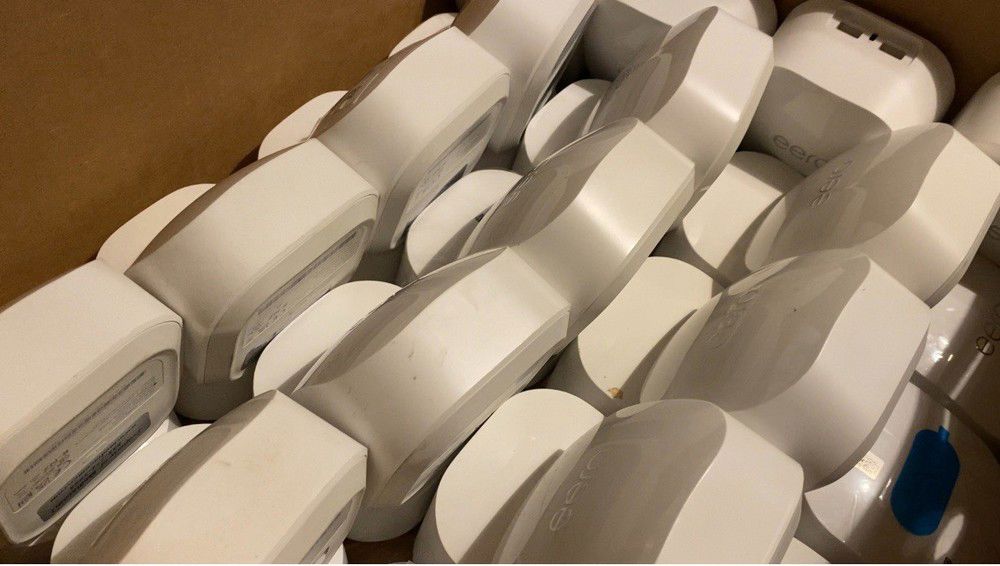 Refurbished Eero R010001 6 Plus Dual Band Mesh Wi-Fi 6 Router