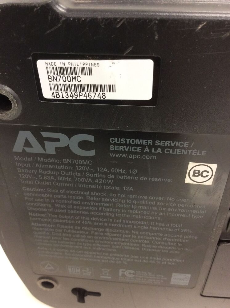 Apc Back-Ups 700 Power Supply BN700MC with 8 Power Vault Outlets and 1 USB