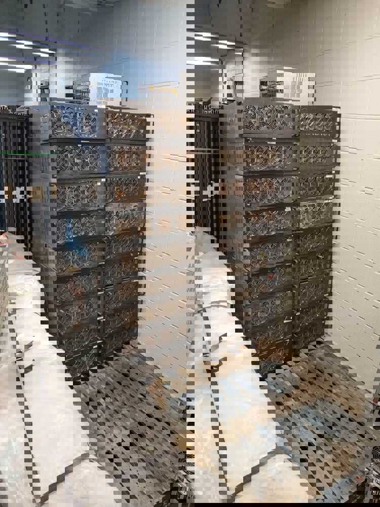 8-Slot GPU Mining Rig Server Style Case