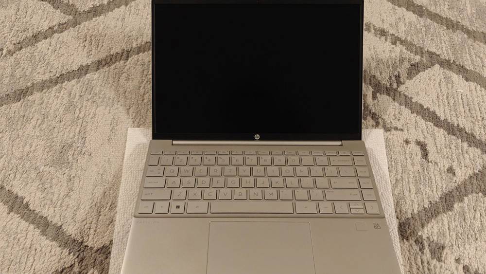 HP Pavilion Aero 13-be0097nr Laptop with Ryzen 7 5800U, 16GB RAM, 512GB SSD