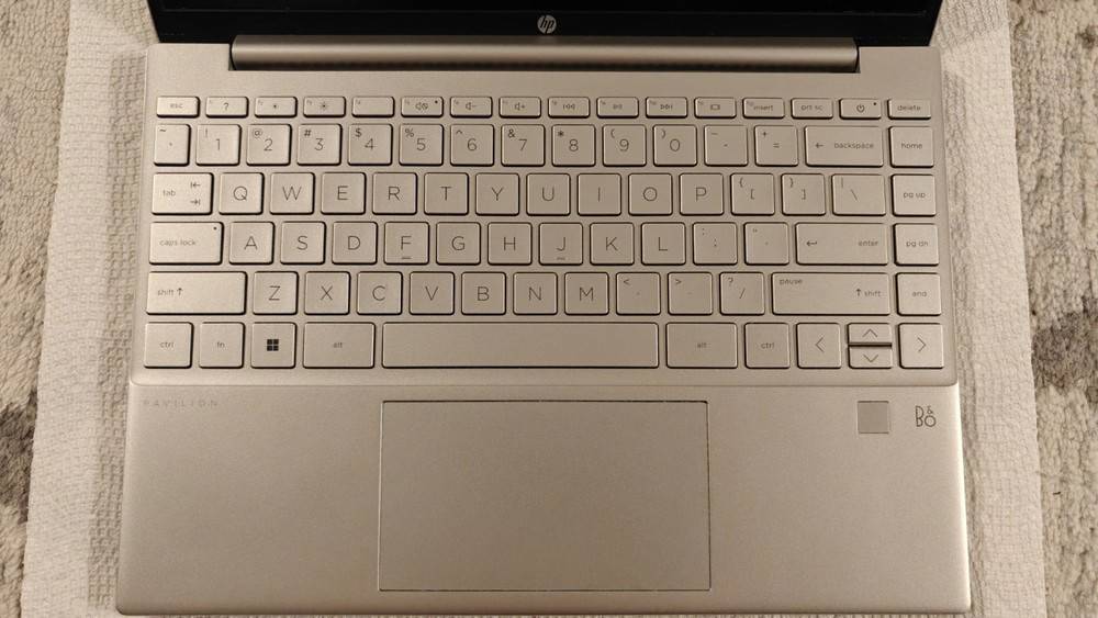 HP Pavilion Aero 13-be0097nr Laptop with Ryzen 7 5800U, 16GB RAM, 512GB SSD