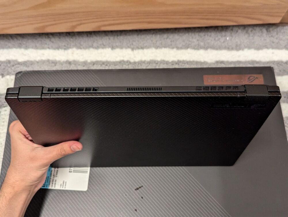 ASUS ROG Flow X13 13.4 Gaming Laptop (1TB, AMD Ryzen 9, 4.90 GHz, 16GB)